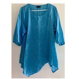 For Cynthia. Woman’s blue half sleeve tunic.